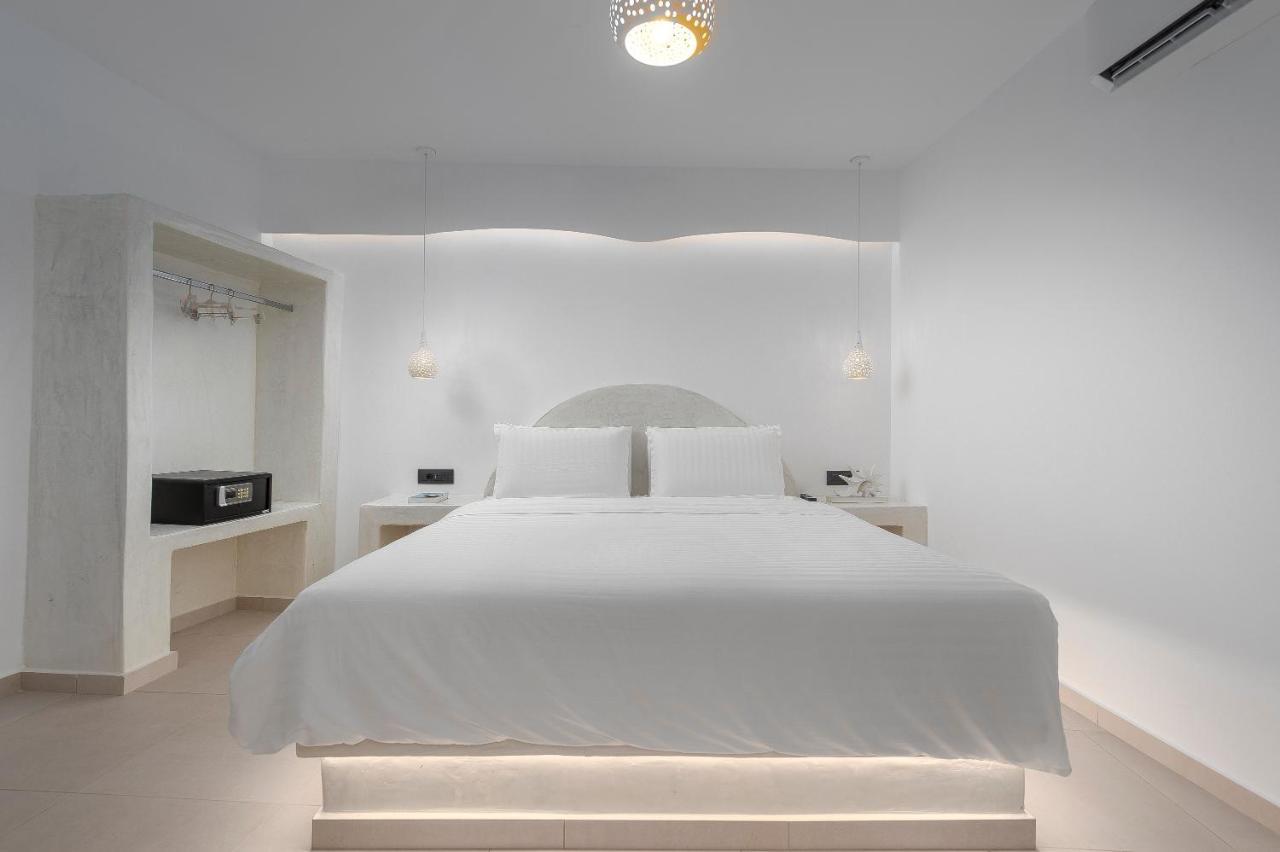 Sole D'Oro Luxury Suites 이아 객실 사진
