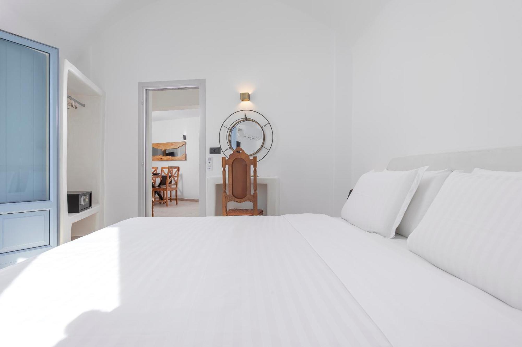 Sole D'Oro Luxury Suites 이아 객실 사진